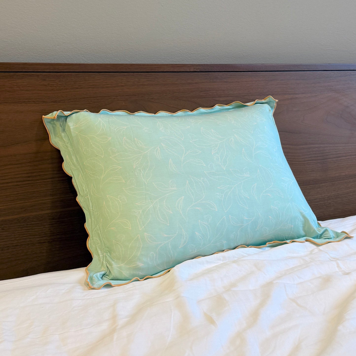 Scalloped Bamboo Pillow — Bunny Foliage
